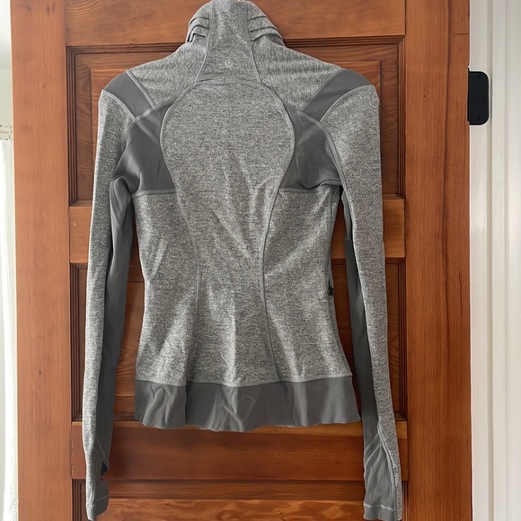 Lululemon Bhakti jacket size 4 - Picture 6 of 7